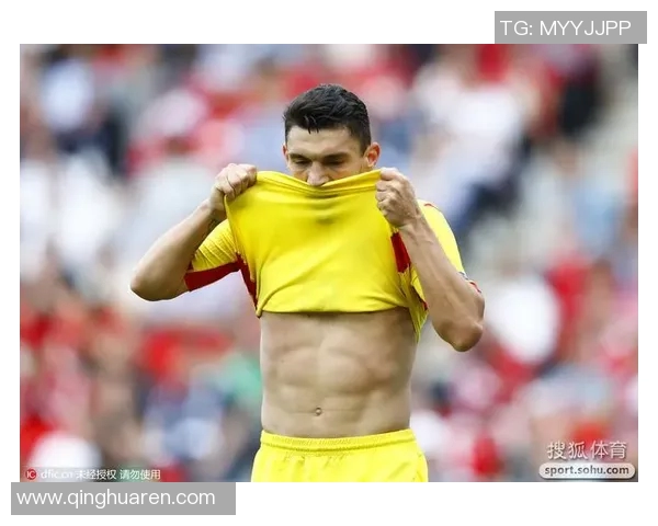 各国足球明星展现完美腹肌的精彩瞬间合集 各国足球明星展现完美腹肌的精彩瞬间合集